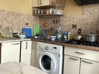квартира за адресою Нижньодніпровська вул., 18