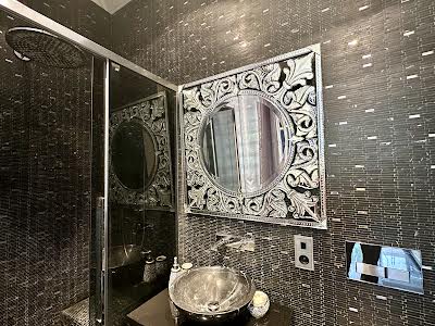 квартира за адресою Шота Руставелі вул., 36