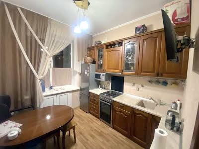 квартира по адресу Кловский спуск (Кловський), 4