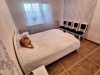 квартира за адресою Здолбунівська вул., 13