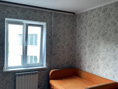 квартира за адресою Анни Ахматової вул., 8