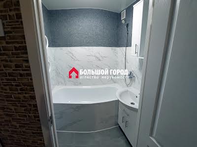 квартира за адресою Авраменка вул., 23