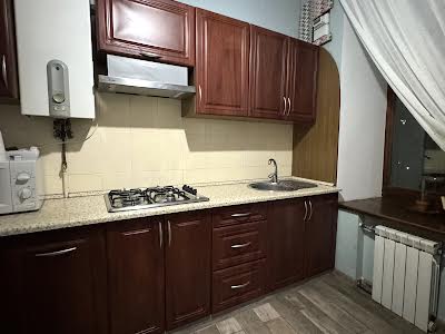квартира за адресою Набережно-Хрещатицька вул., 7