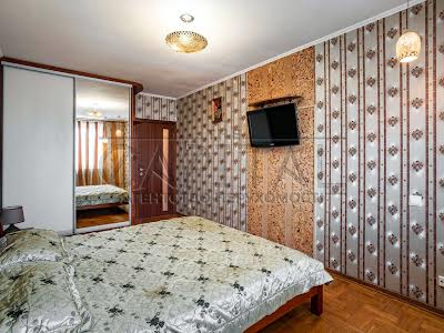 квартира за адресою пр-т Григоренка Петра, 15
