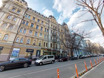 квартира за адресою Лисенка вул., 8