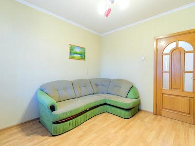 квартира по адресу Ревуцкого ул., 7