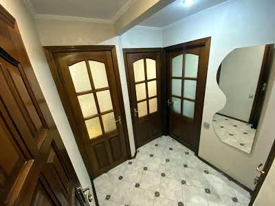 квартира по адресу Леси Украинки бульв., 16а