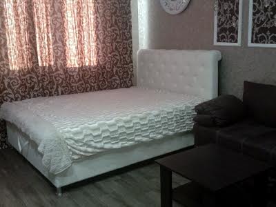 квартира за адресою Середньофонтанська вул., 35