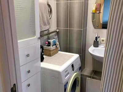 квартира за адресою Дніпровська набережна вул., 5-А