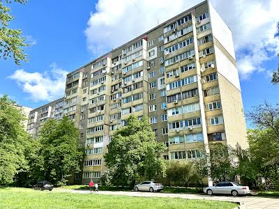 квартира за адресою Свободи просп., 32
