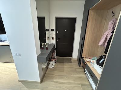 квартира за адресою Приозерний бульв., 5