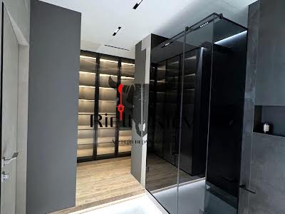 квартира за адресою Трускавецька вул., 8