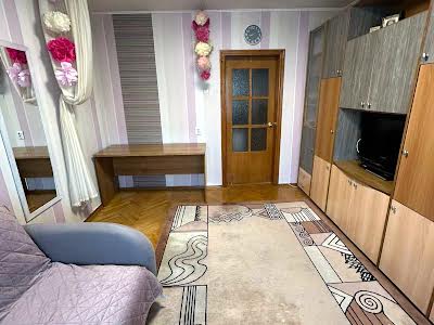 квартира за адресою Драгоманова вул., 3-В
