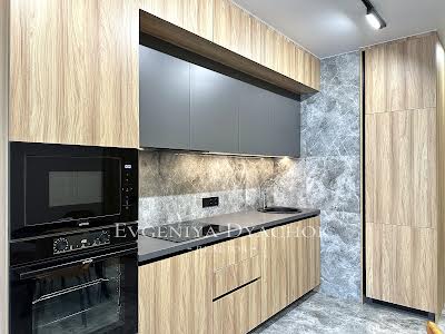 квартира за адресою Генерала Грекова вул., 4