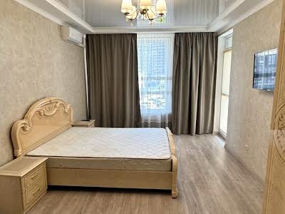 квартира за адресою Київ, Зарічна вул., 3-А