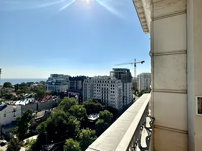 квартира за адресою Леонтовича вул. (Бєлінського), 16