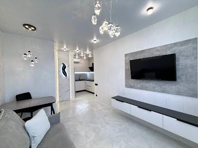квартира за адресою Перлинна вул., 8
