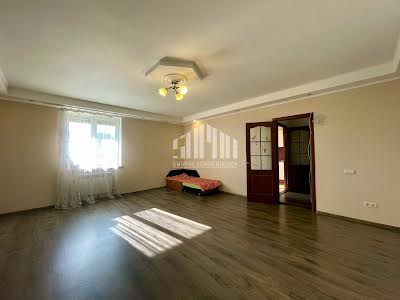 квартира за адресою Польова вул., 20Б