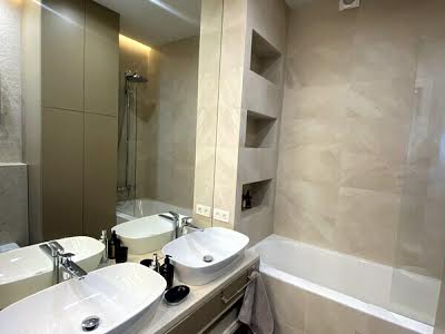 квартира по адресу Леси Украинки бульв., 7-В