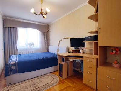 квартира за адресою Героїв Прикордонників вул., 5