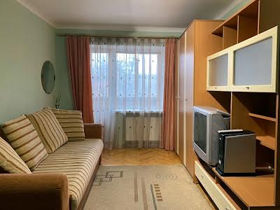 квартира за адресою Будівельників вул., 12