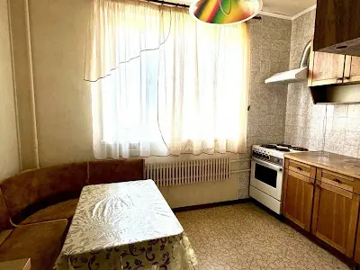 квартира за адресою Перемоги просп., 65б