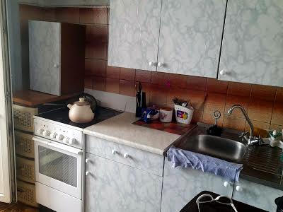 квартира за адресою Милославська вул., 17
