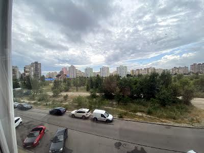 квартира по адресу Николая Закревского ул., 107