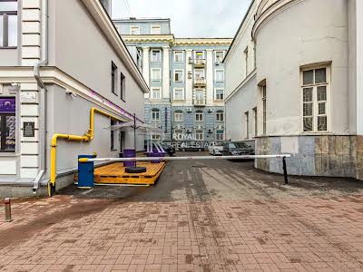коммерческая по адресу Киев, Богдана Хмельницкого ул., 9