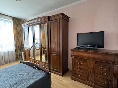 квартира за адресою Шота Руставелі вул., 44
