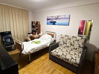 квартира за адресою Михайла Стельмаха вул., 6
