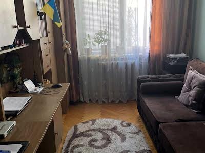 квартира за адресою Трильовського, 1