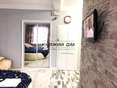 квартира за адресою Велика Васильківська вул. (Червоноармійська), 114