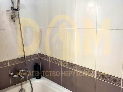 квартира за адресою Черняховського вул., 12
