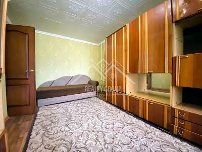 квартира по адресу Днепровское шоссе (Днепропетровское), 40