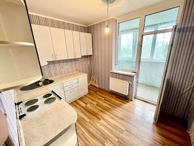квартира за адресою Миколи Закревського вул., 103