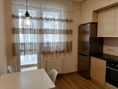 квартира за адресою Ревуцького вул., 40-В