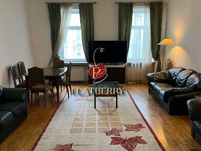 квартира за адресою Заньковецької вул., 4