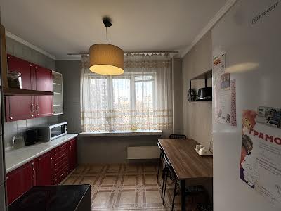 квартира за адресою Академіка Глушкова просп., 23