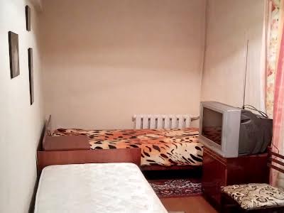 квартира за адресою Поїзна вул., 4а