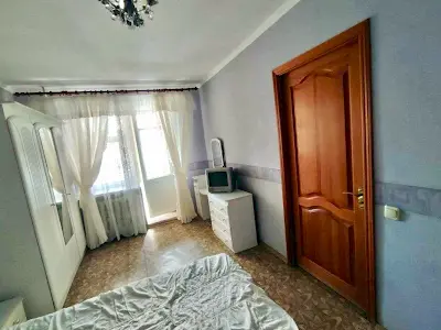 квартира за адресою Анни Ахматової вул., 7/15