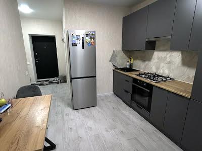квартира за адресою Нижня Берегова вул., 2/2м
