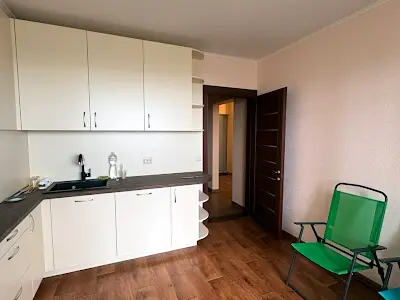 квартира за адресою Миколи Вінграновського вул., 2