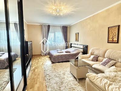 квартира по адресу Бориспольская ул., 4