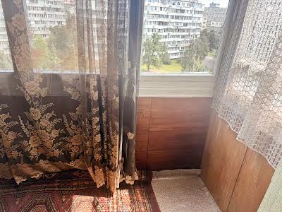 квартира за адресою Героїв полку 