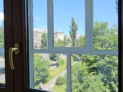 квартира за адресою Михайла Бойчука вул. (Кіквідзе), 3