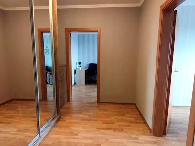 квартира за адресою Єлизавети Чавдар вул., 4
