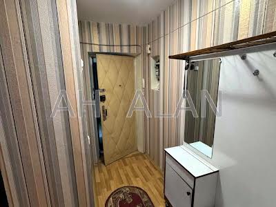 квартира за адресою Кирилівська вул. (Фрунзе), 99