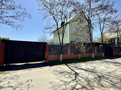 будинок за адресою Озерна