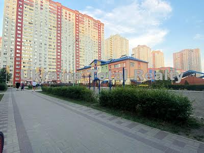 квартира за адресою Бориса Гмирі вул., 12-Б